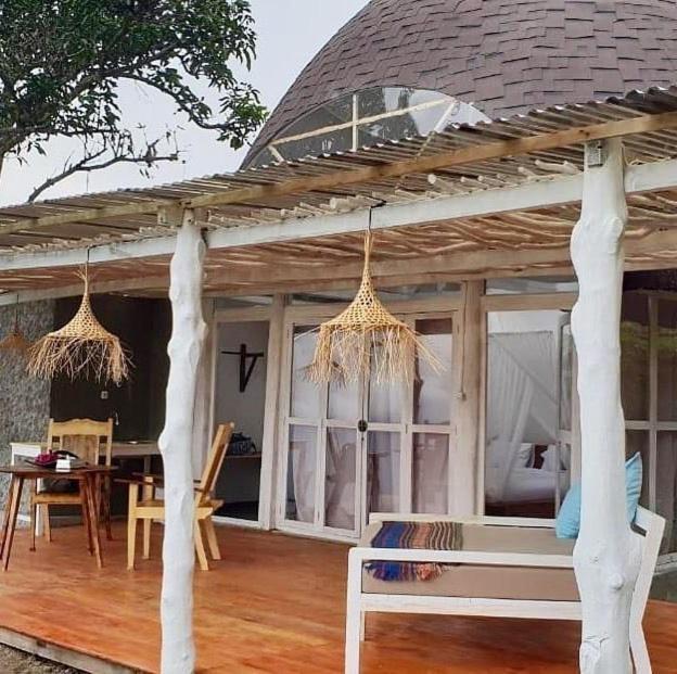 Manulalu Jungle Hotel Bajawa Ngoại thất bức ảnh